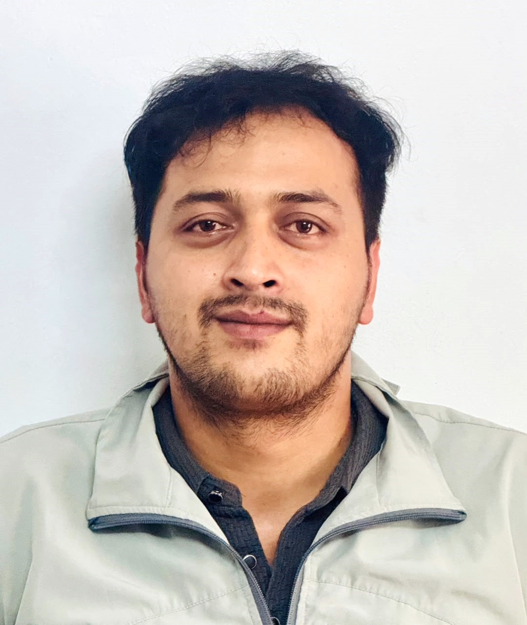 नविन ढकाल