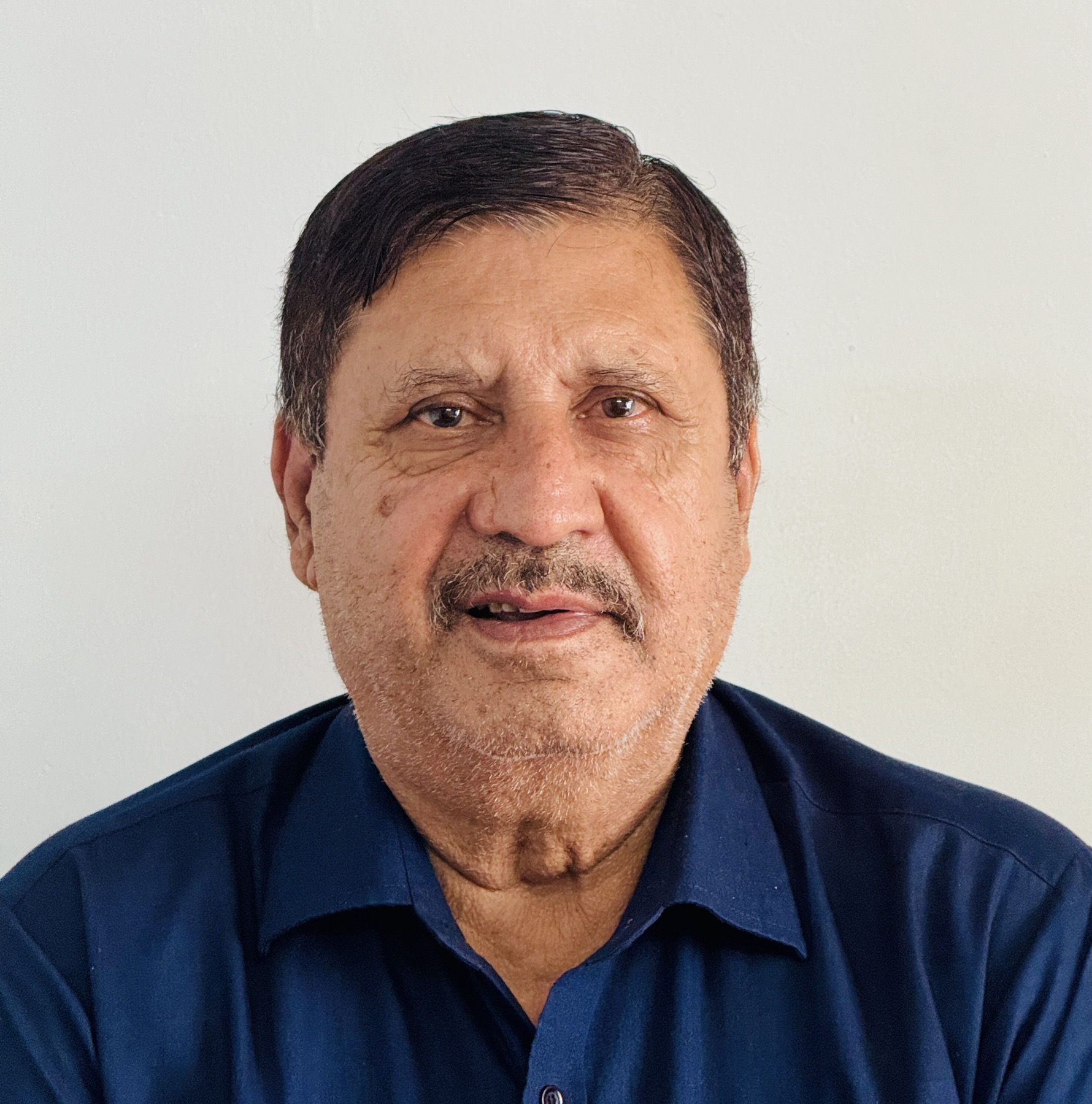 श्री सुरेश सिलवाल